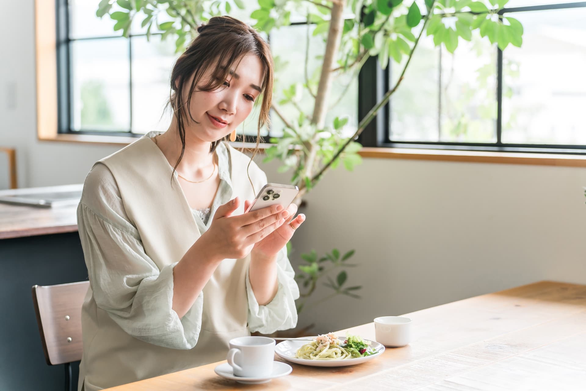レンタで読める電子書籍の料金比較や100円レンタル、無料サンプルの使い方を紹介するイメージ画像
